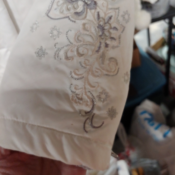 Jacket - Picture 3 of 4